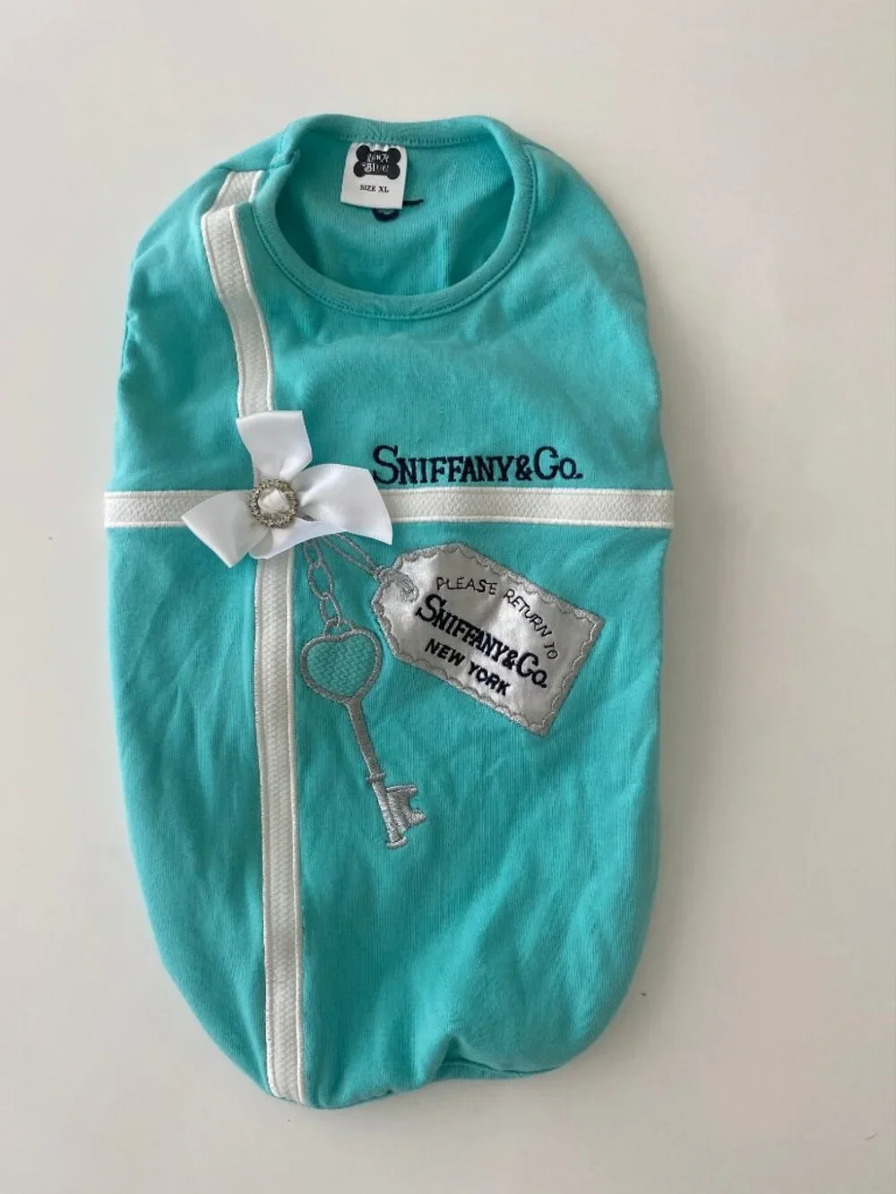 Sniffany's Teal Blue doggie shirt with White Ribbon (Very GOOD condition)